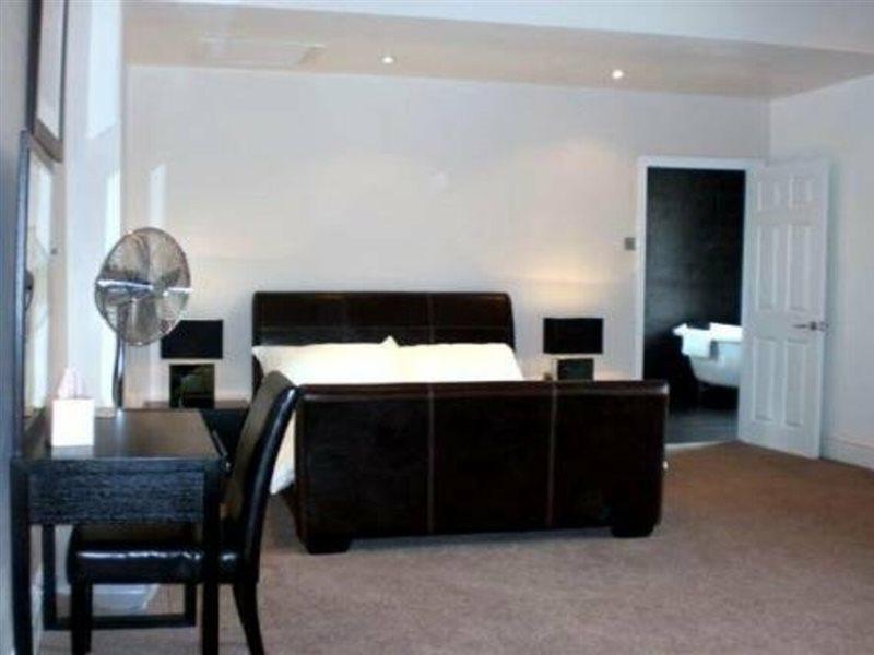 The Amblehurst Hotel Sale Extérieur photo