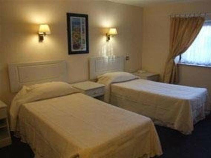 The Amblehurst Hotel Sale Extérieur photo
