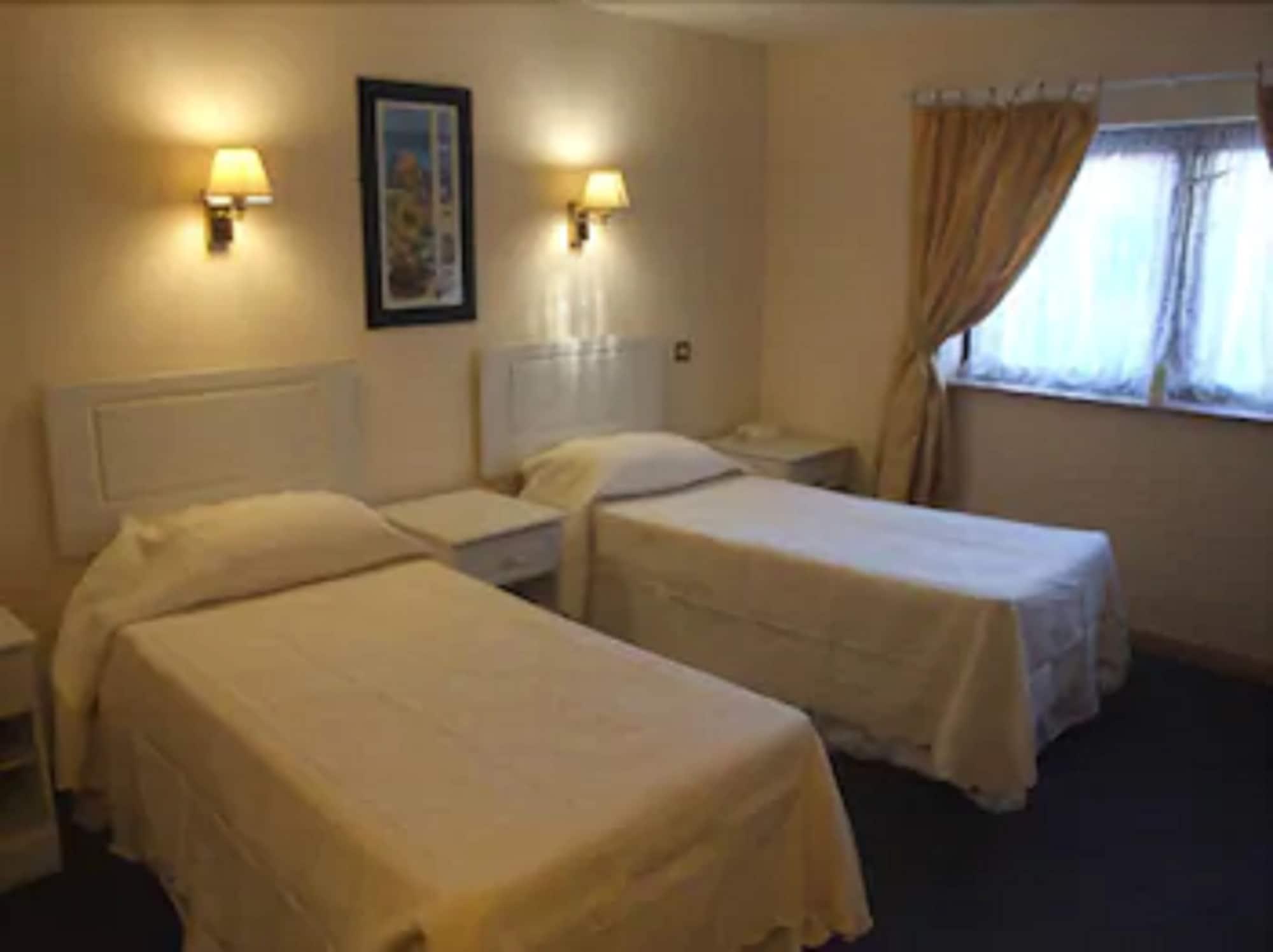 The Amblehurst Hotel Sale Extérieur photo
