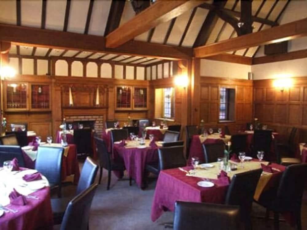 The Amblehurst Hotel Sale Restaurant photo